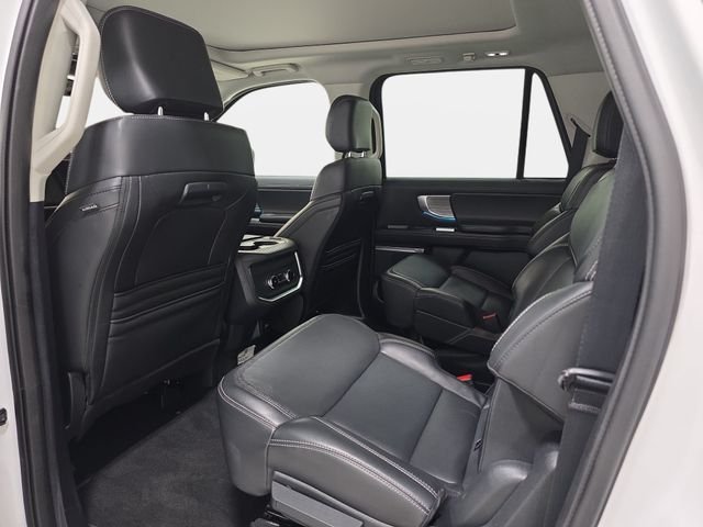 Used 2025 White Ford Platinum image 12