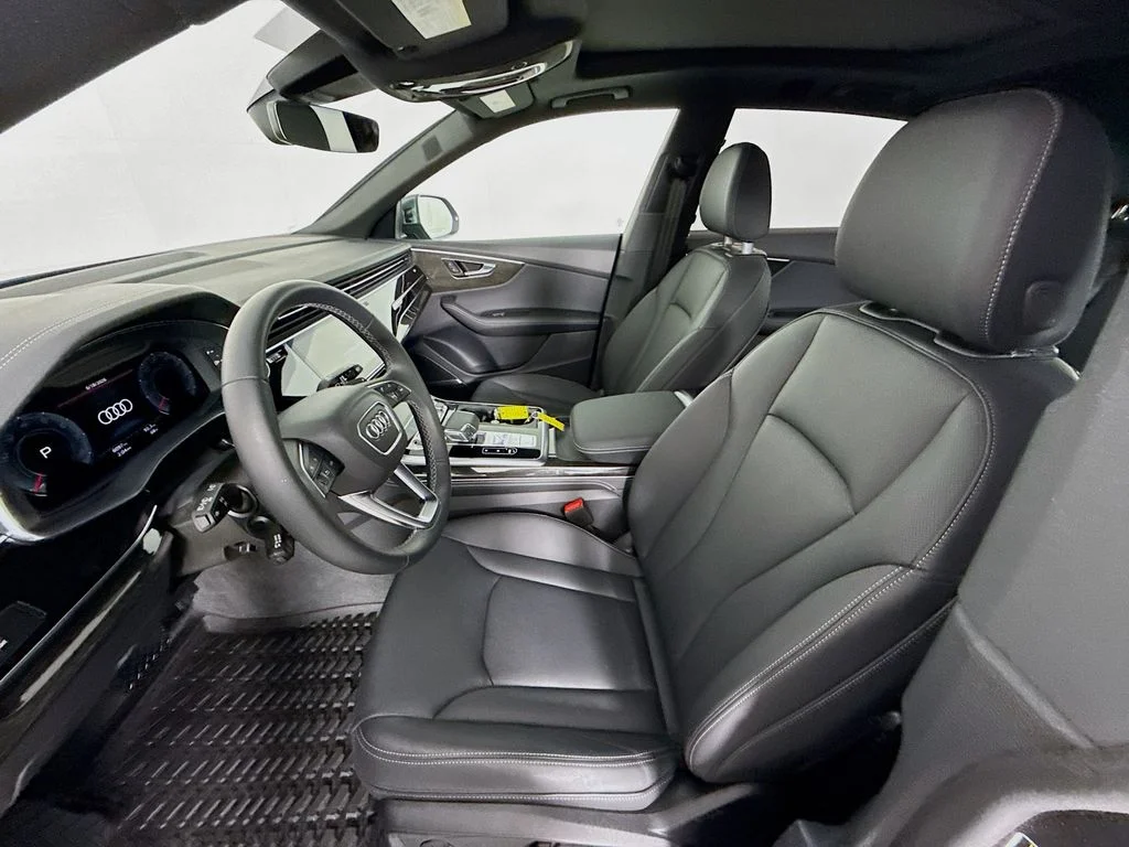 Used 2026 Daytona Gray Pearl Effect Audi 55 Premium Plus image 5