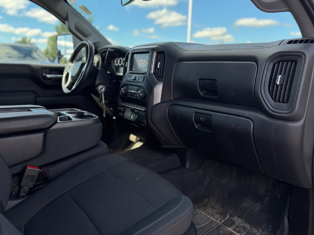 Used 2021 Summit White Chevrolet Custom image 24