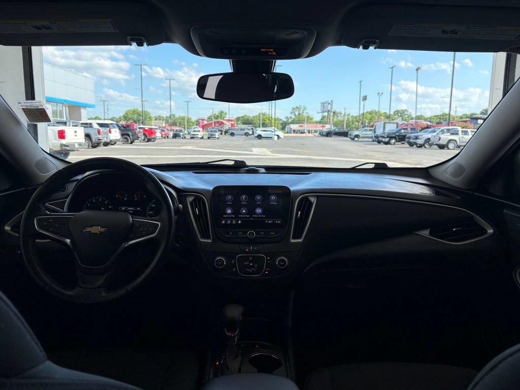 Used 2021 SUMMIT WHITE Chevrolet RS image 36