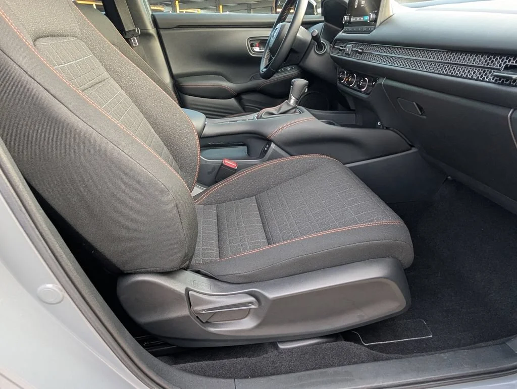 Used 2025  Honda Sport image 22