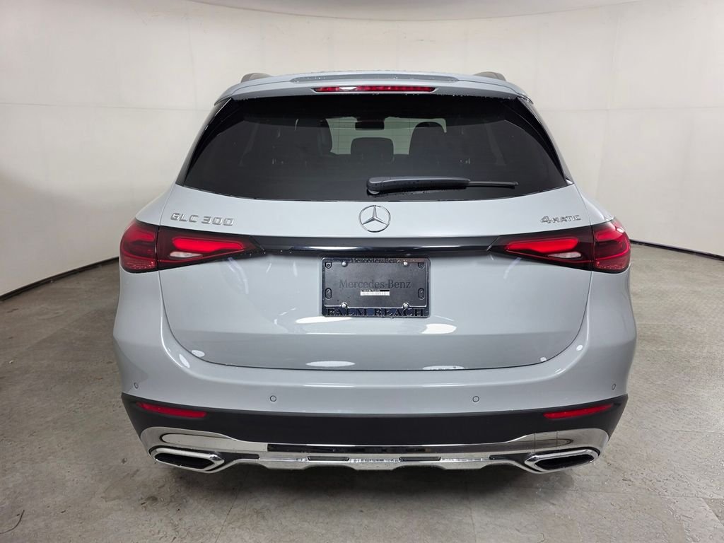 New 2026 MANUFAKTUR Alpine Grey Mercedes-Benz GLC 300 image 5