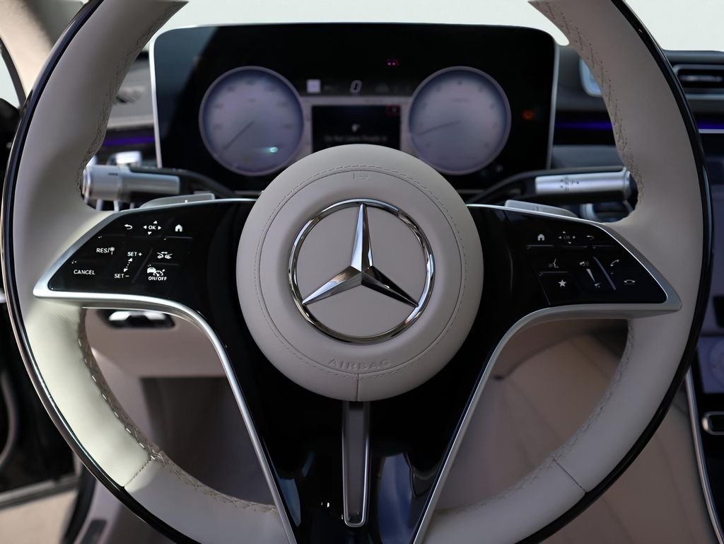 New 2026 Obsidian Black Metallic Mercedes-Benz S 580 image 31