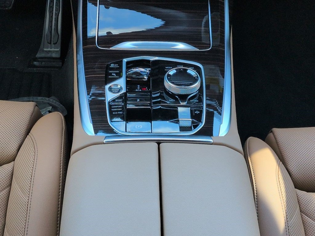 New 2027 Black Sapphire Metallic BMW xDrive40i image 18