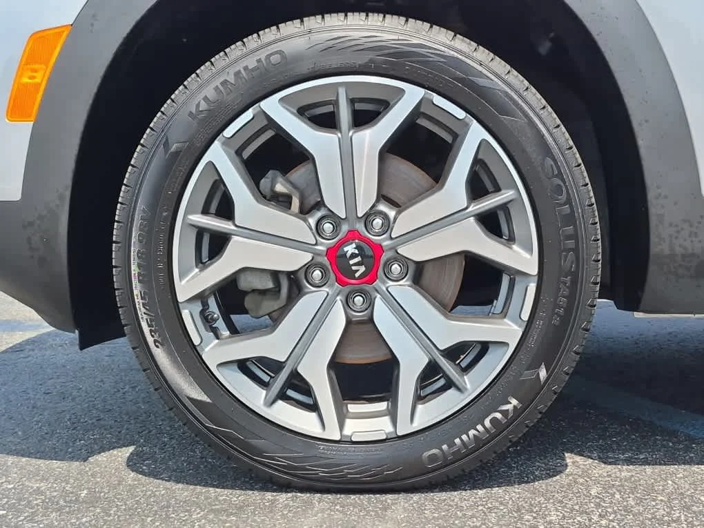 Used 2021 Steel Gray Kia SX image 6