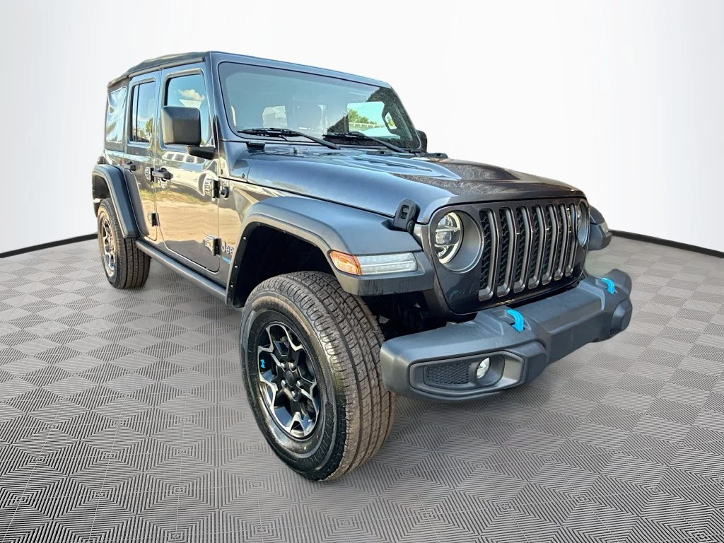 Used 2022 Gray Jeep Unlimited Rubicon 4xe image 4