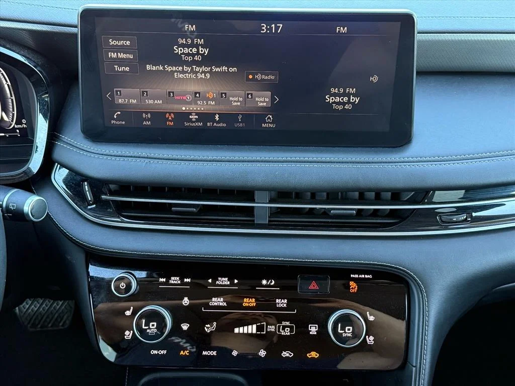 2023 INFINITI QX60 LUXE - Photo 17