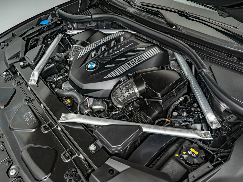 Used 2023 Special Order Color BMW M50i image 46
