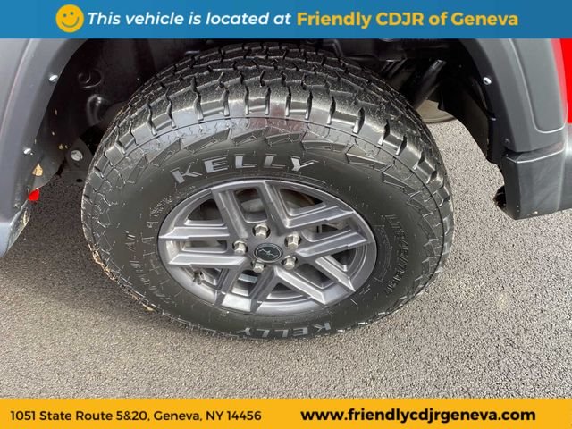 Used 2024 Red Jeep Sport S image 9