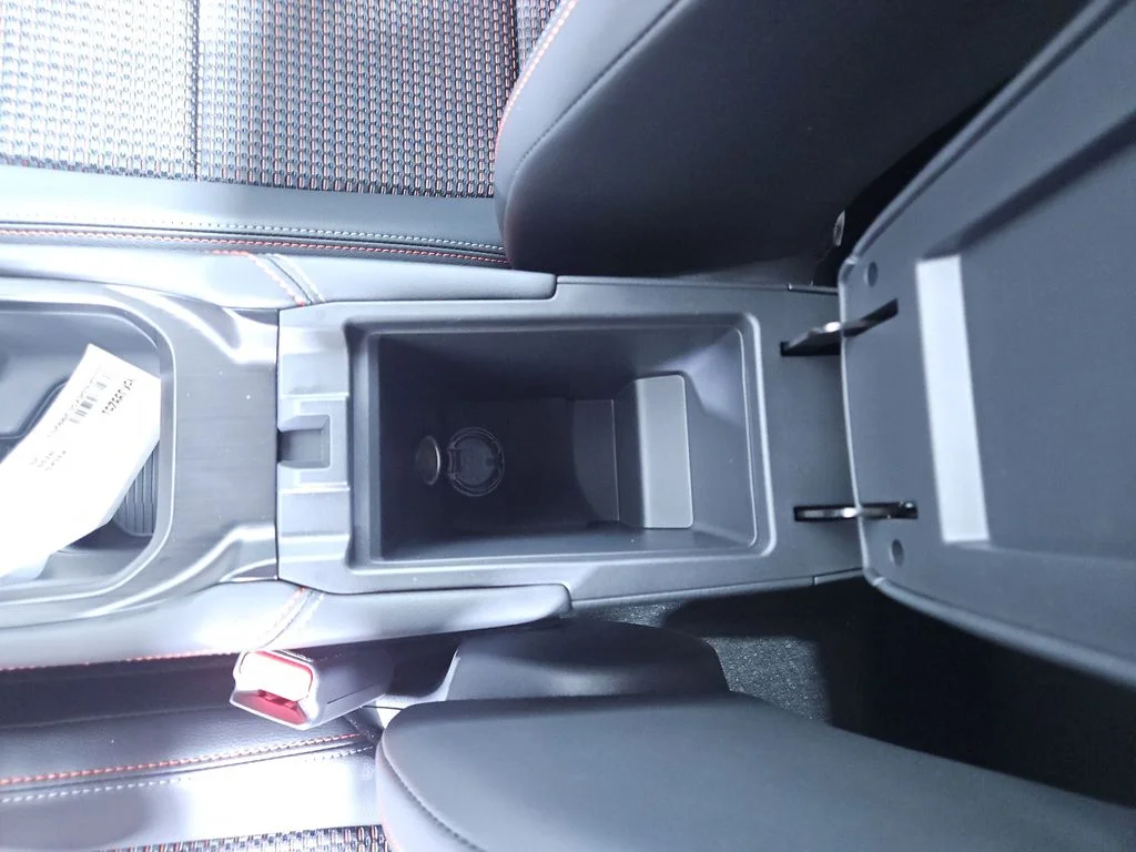 2025 Nissan Kicks SR AWD - Photo 24
