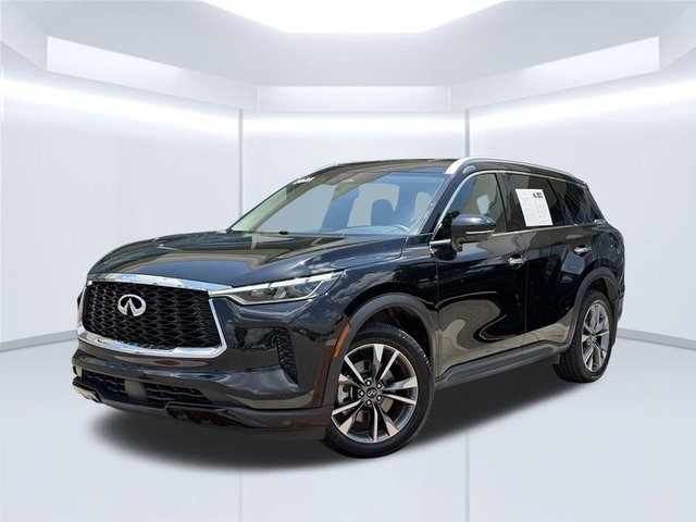 2023 INFINITI QX60 LUXE
