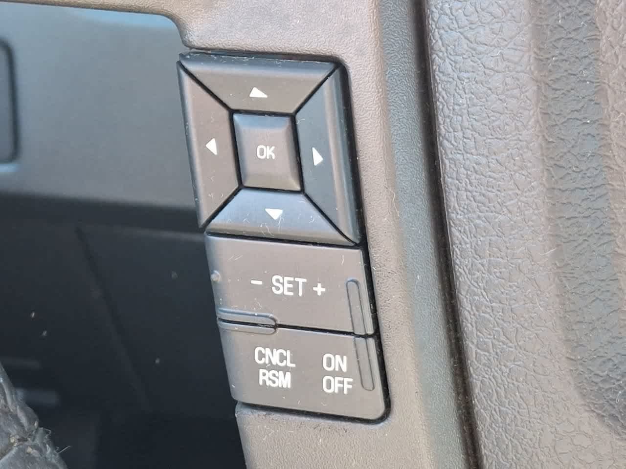 Used 2014 Sterling Gray Metallic/Ingot Silver Metallic Ford XLT image 23
