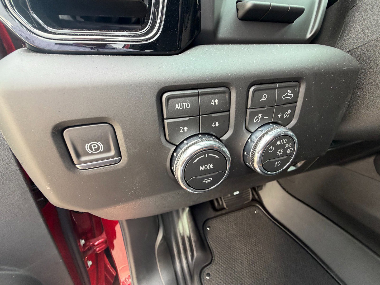 2026 GMC Sierra 2500HD AT4 - Photo 12