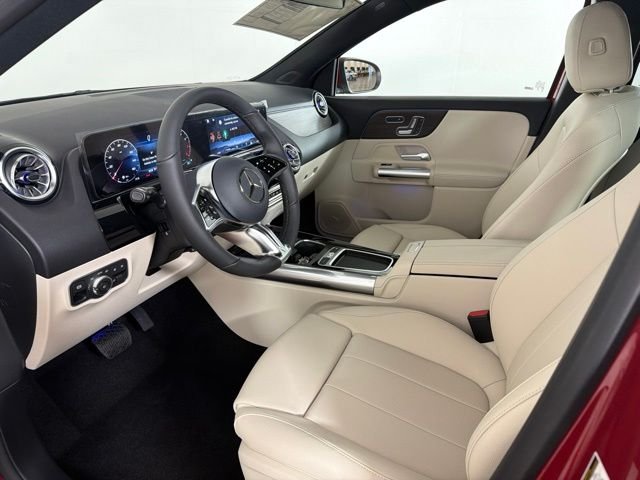New 2026 MANUFAKTUR Patagonia Red Metallic Mercedes-Benz GLA 250 image 10