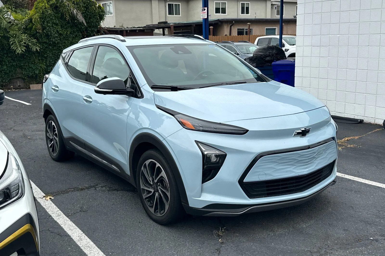 Used 2023 Chevrolet Bolt EUV Premier with VIN 1G1FZ6S00P4152226 for sale in Albany, CA
