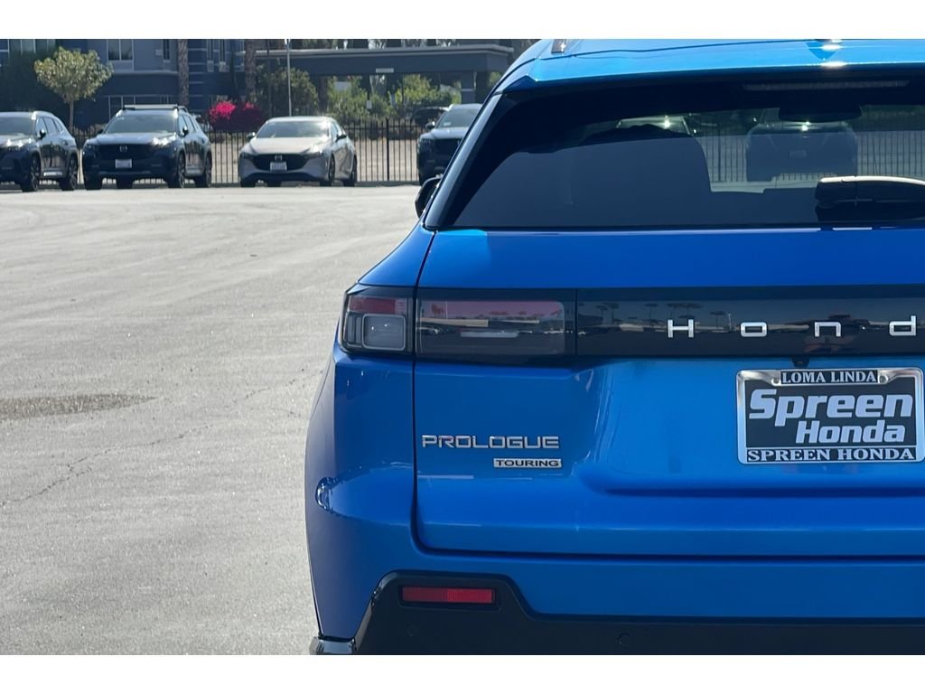 Used 2024 Pacific Blue Metallic Honda Touring image 14