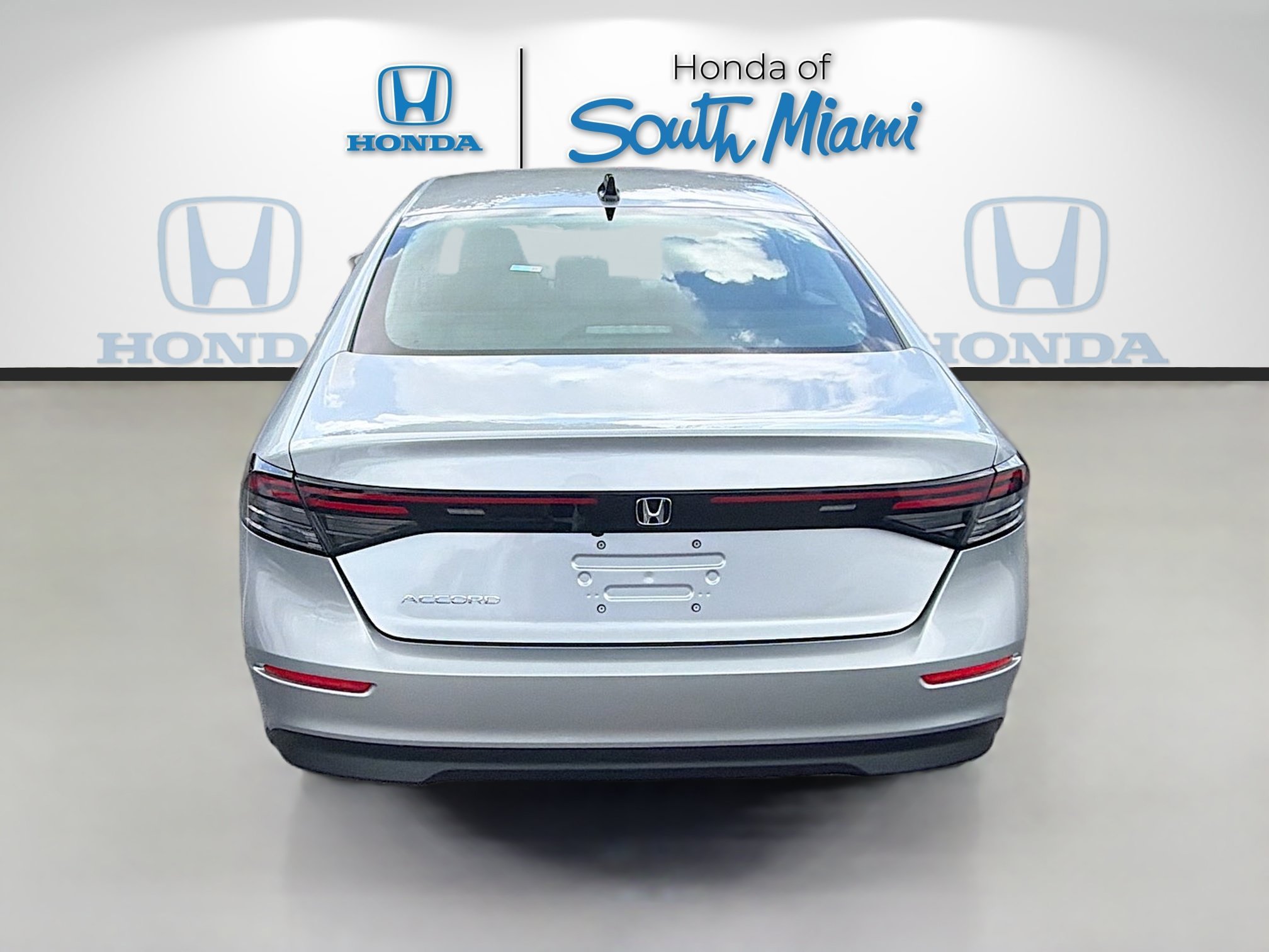 New 2026 Solar Silver Metallic Honda SE image 6