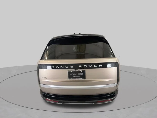 Used 2024 Batumi Gold Premium Metallic Land Rover Autobiography image 7