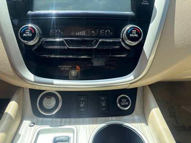 Used 2015 Gray Nissan SL image 15