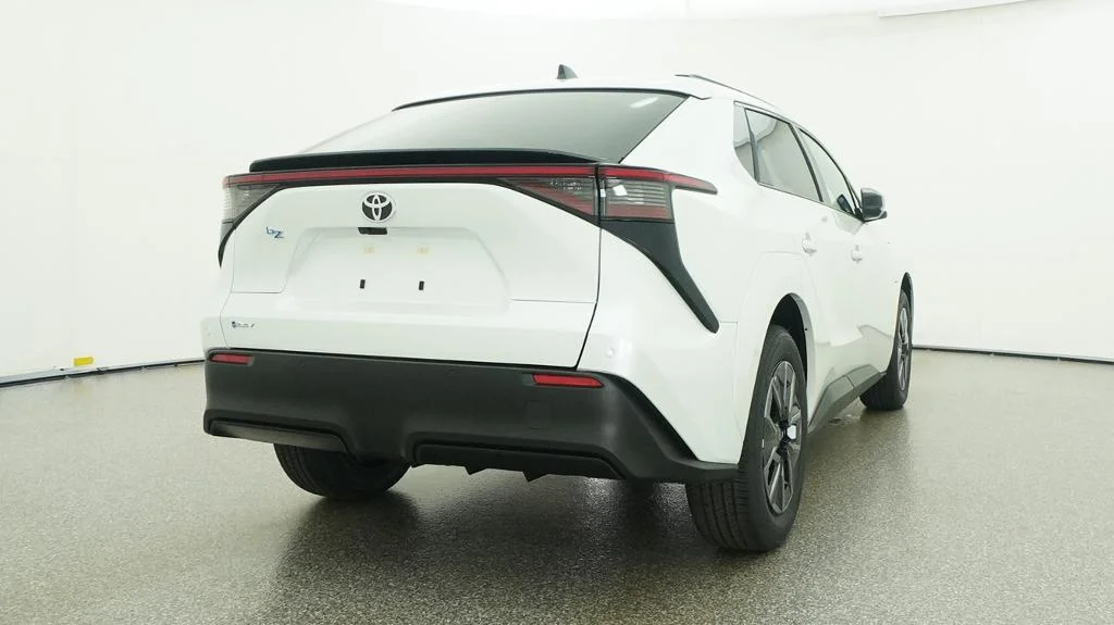 New 2026 Wind Chill Pearl Toyota XLE image 48