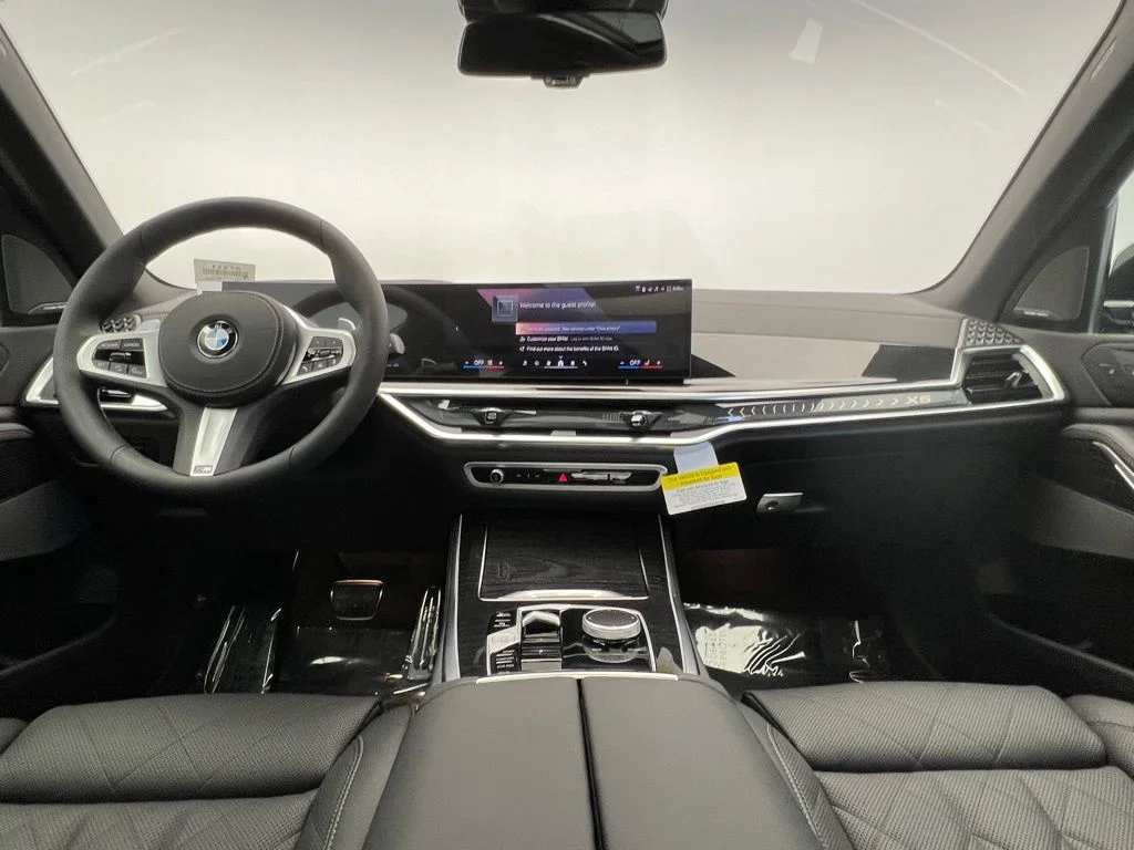 New 2026 Dravit Grey Metallic BMW xDrive40i image 10