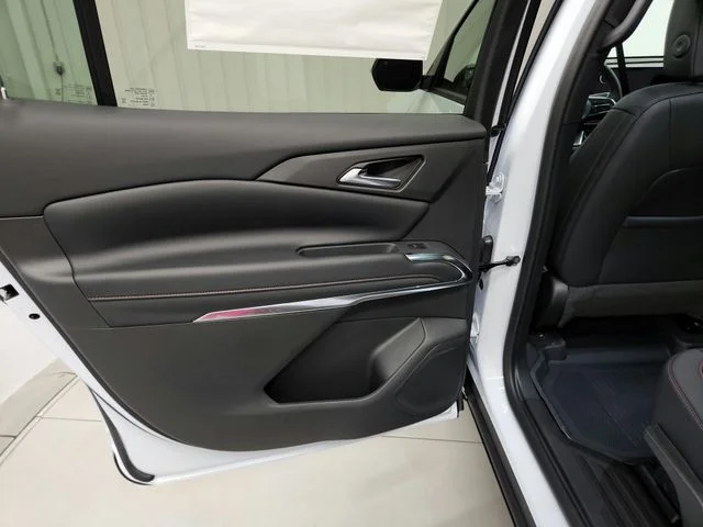 New 2026 White Chevrolet Z71 image 35