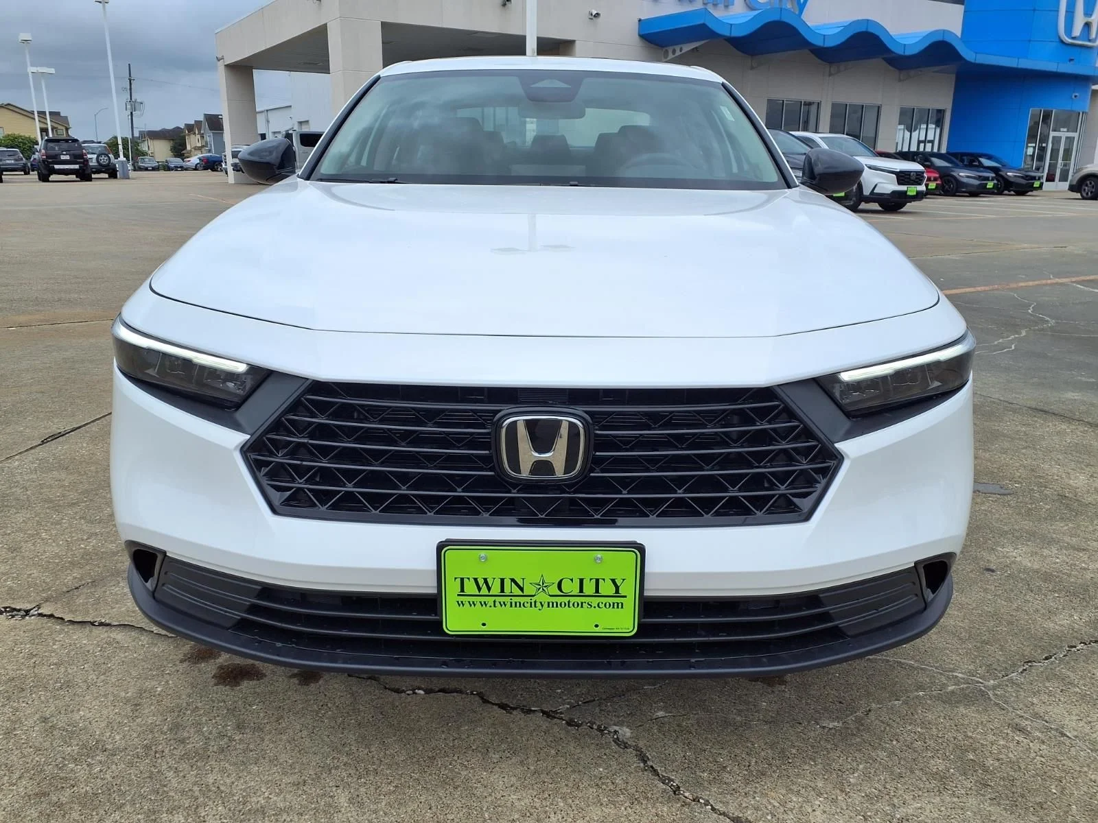 New 2026 White Honda SE image 3