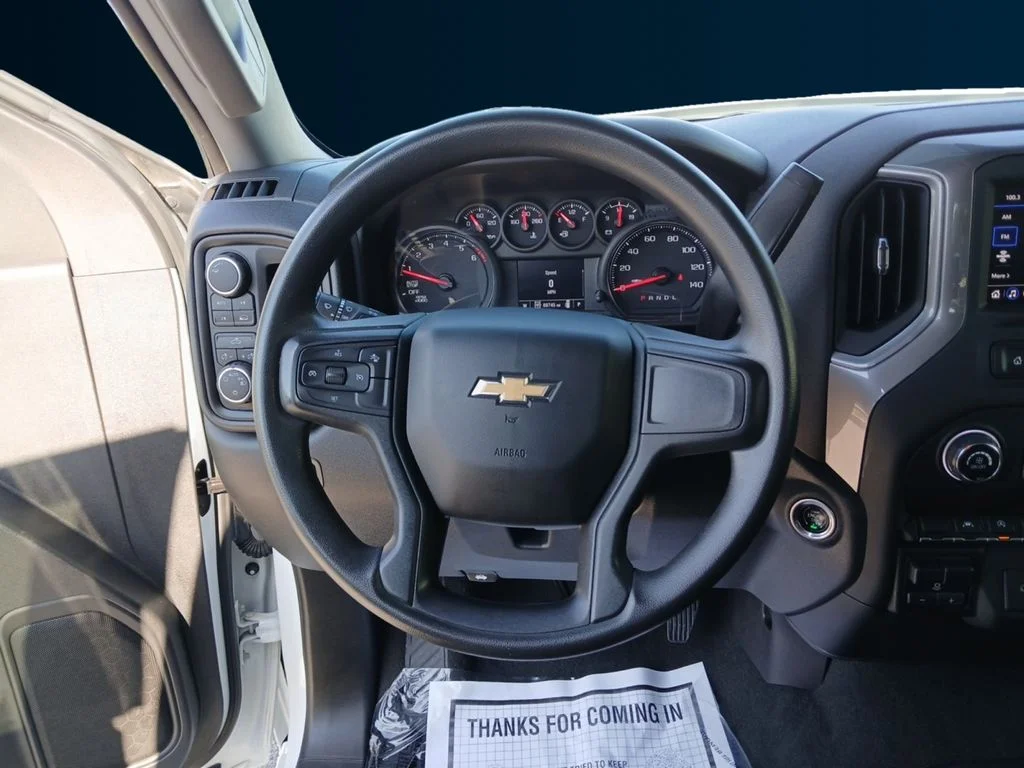Used 2023 White Chevrolet Custom image 13