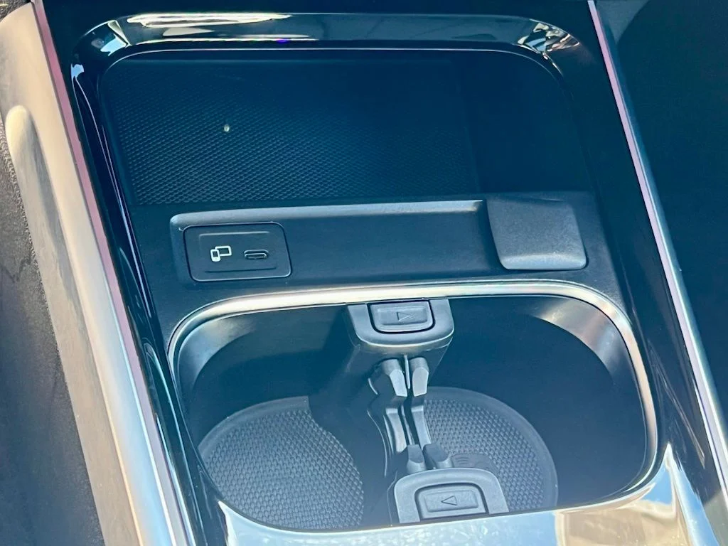 Certified Used 2023  Mercedes-Benz GLB 250 image 25