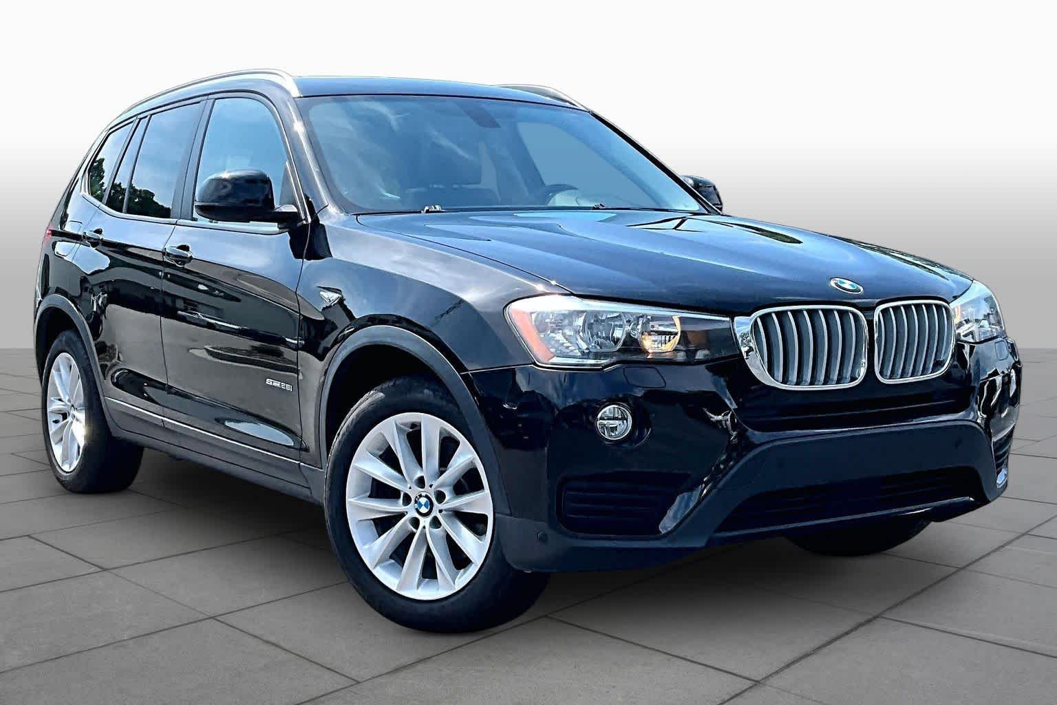 Used 2017 Jet Black BMW sDrive28i image 3