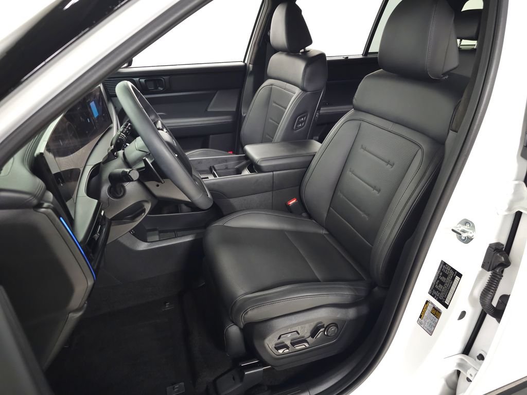 Certified Used 2025 Serenity White Hyundai Calligraphy image 19