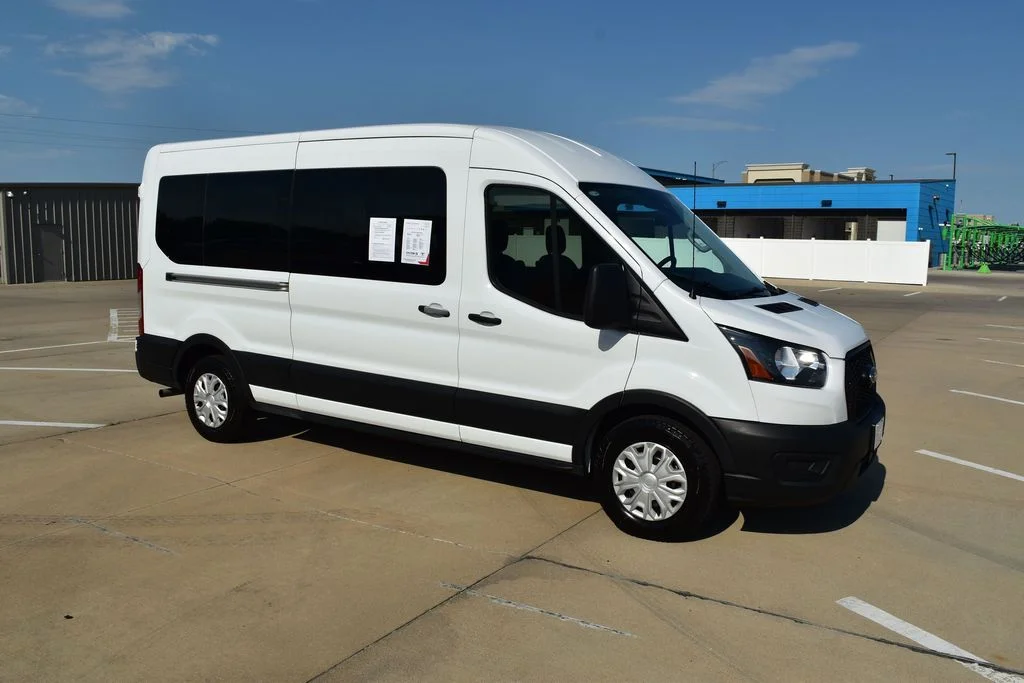 Used 2023 White Ford XL image 37