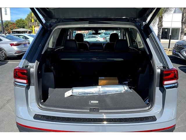 2026 Volkswagen Atlas SE w/Tech - Photo 25