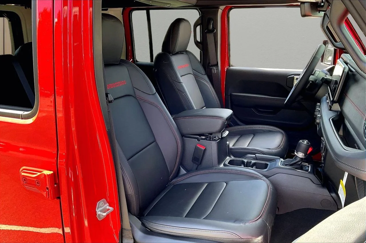 New 2026 Firecracker Red Clear-Coat Exterior Paint Jeep Rubicon X image 19