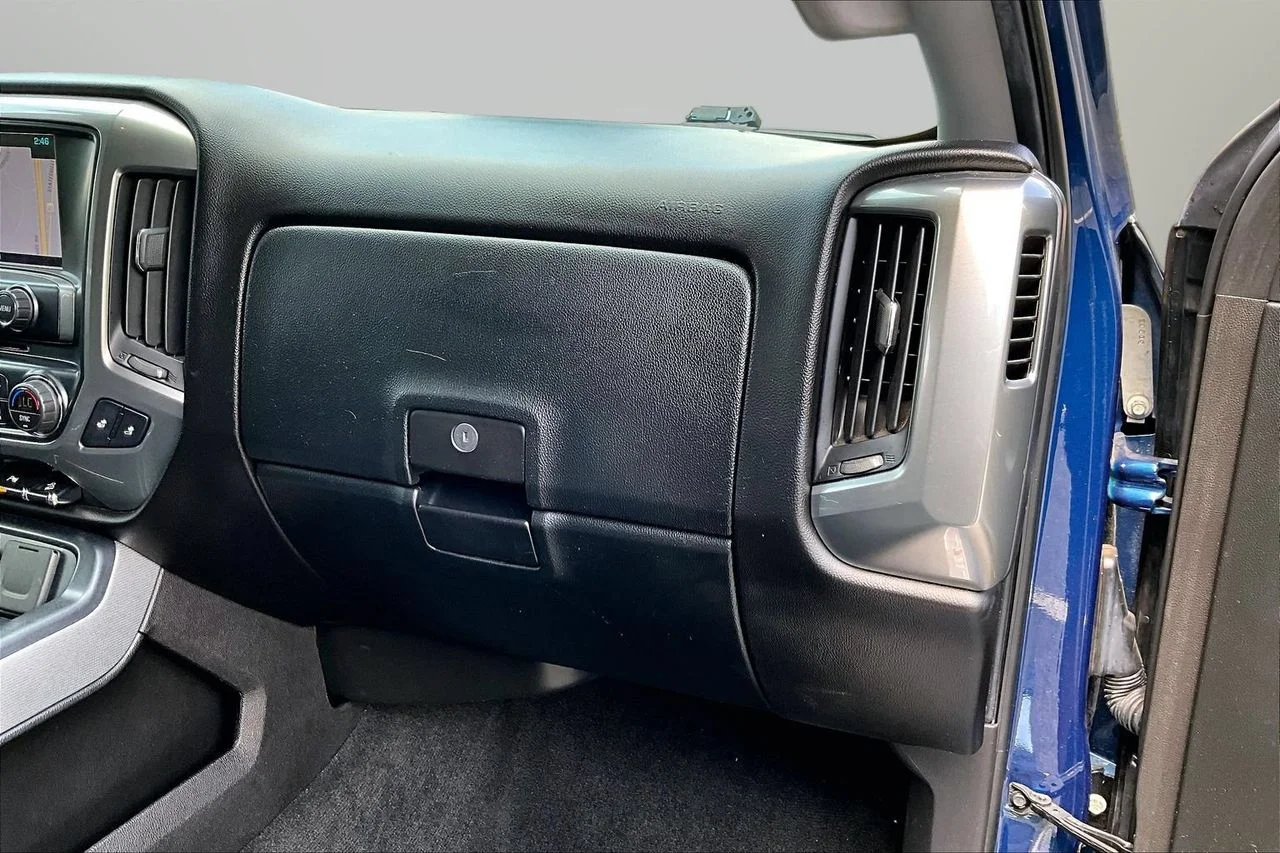 Certified Used 2018 Blue Chevrolet LT image 18