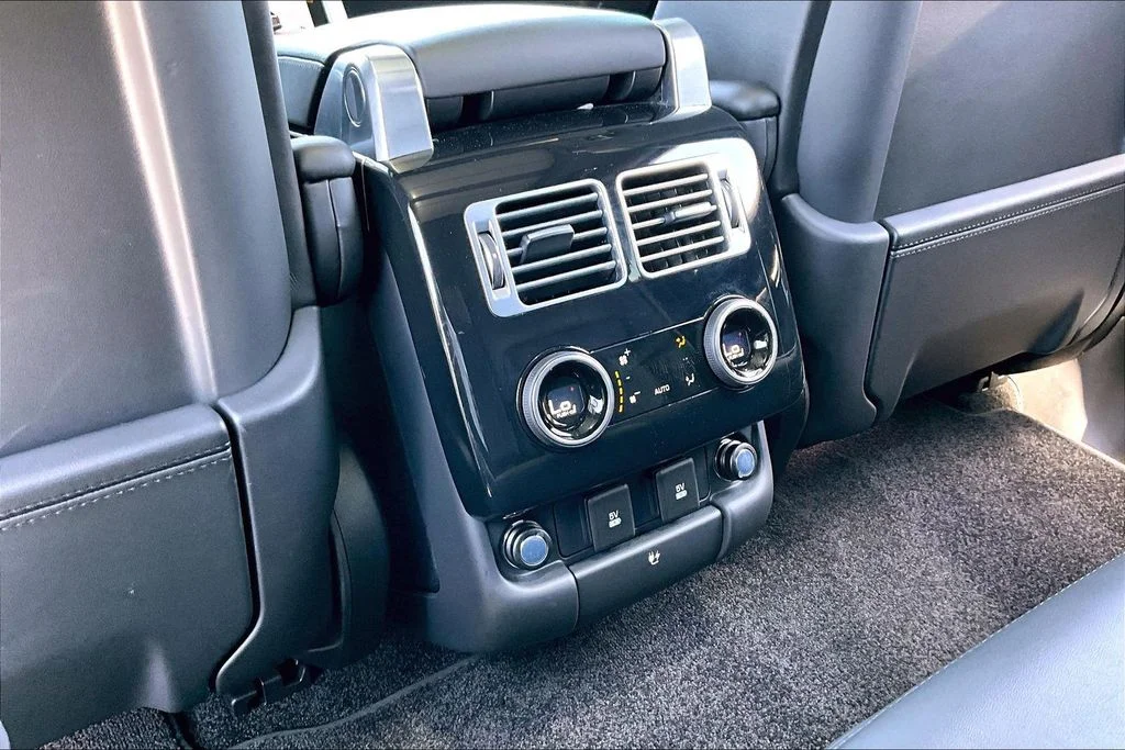 Used 2019 Black Land Rover 5.0L V8 Supercharged image 10