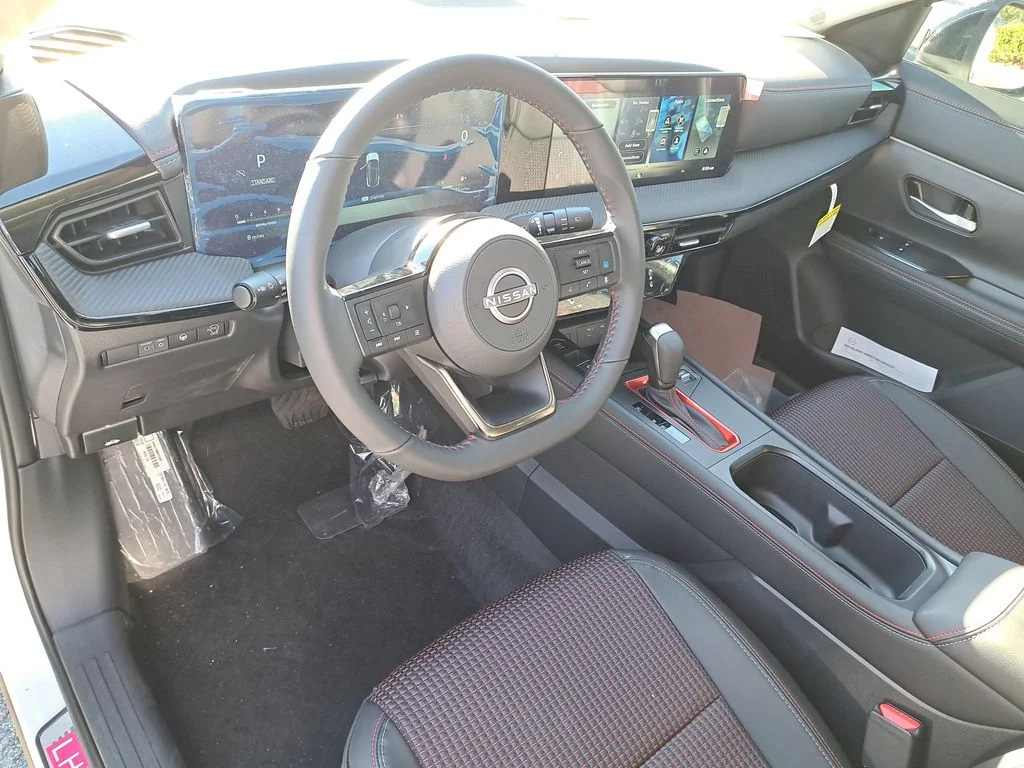 New 2026 White Nissan SR image 18