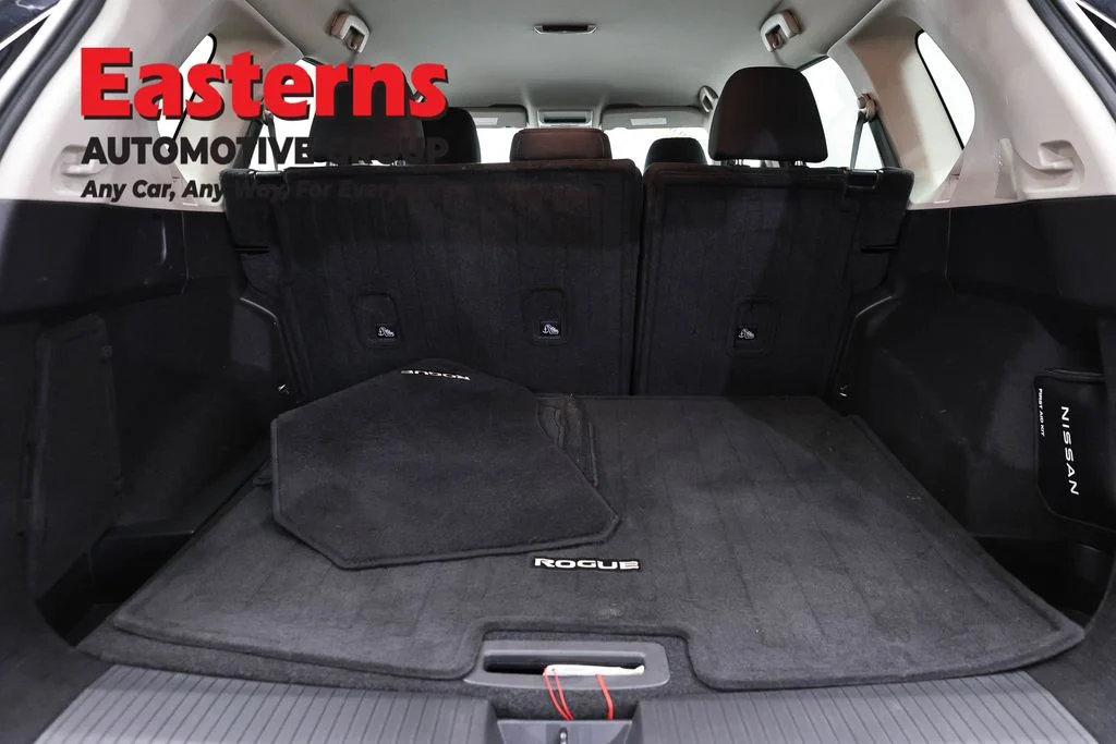 Used 2023 Black Nissan S image 9