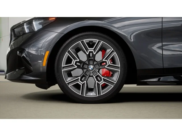 New 2027 Dark Graphite Metallic BMW  image 7