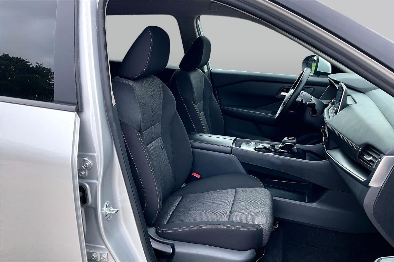 Certified Used 2025 Brilliant Silver Metallic Nissan SV image 9
