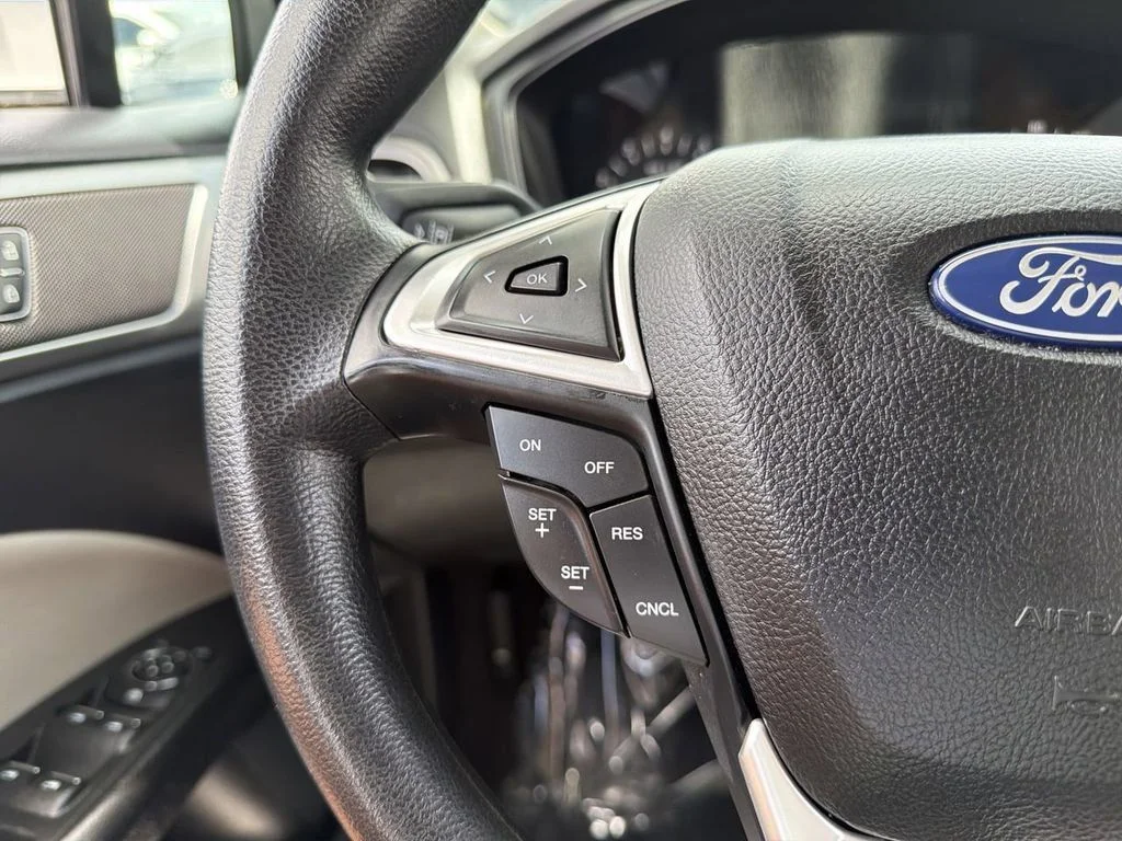 Used 2020 White Ford S image 26