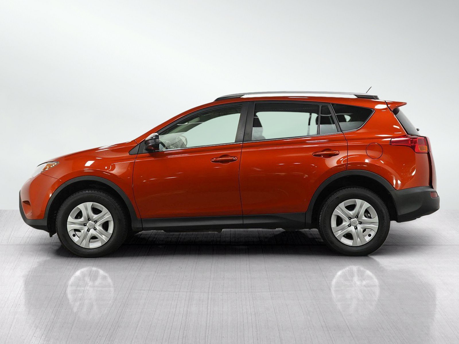 Used 2015 Toyota RAV4 LE with VIN JTMBFREV6FJ020630 for sale in Burnsville, Minnesota