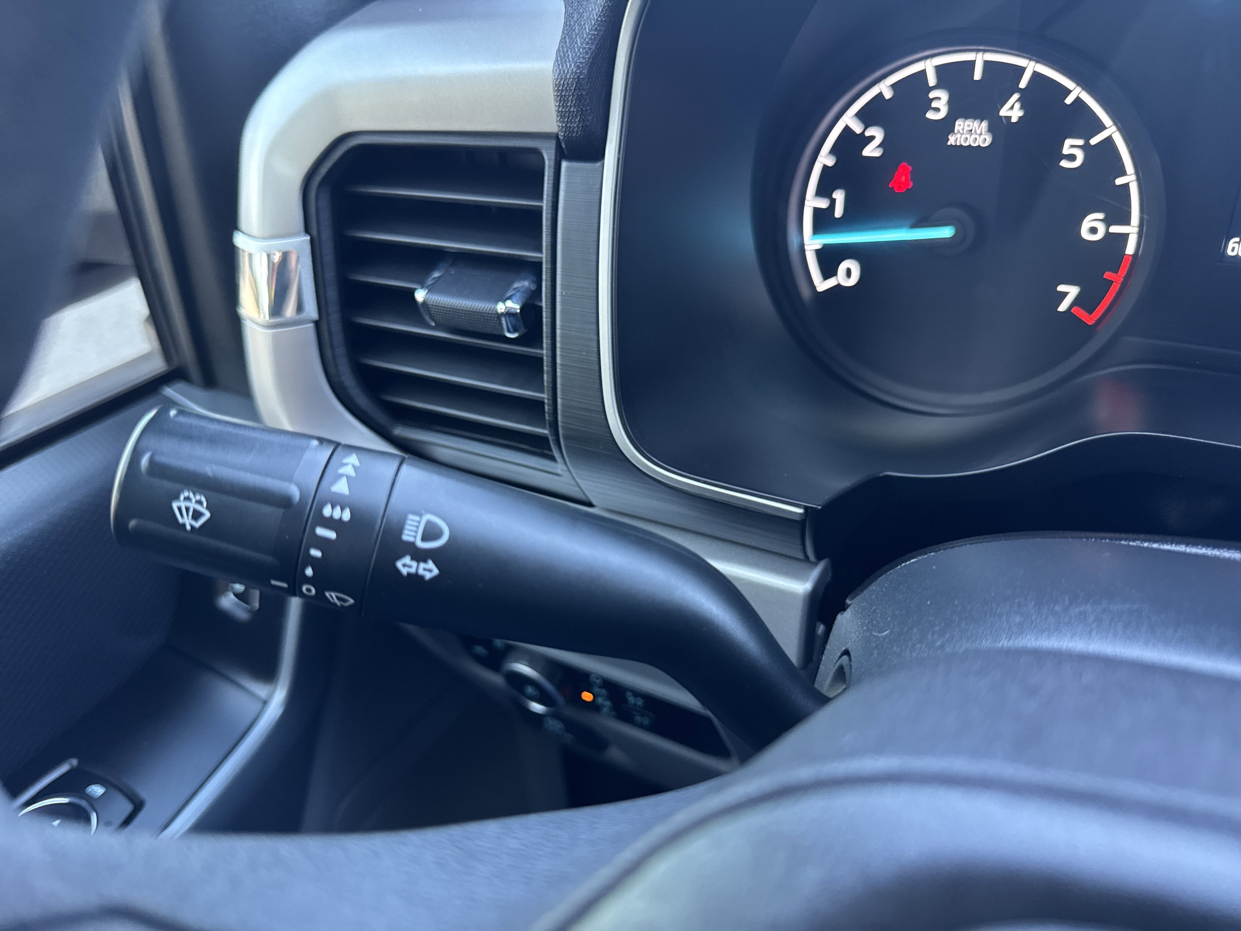 2023 Ford F-150 XLT - Photo 32