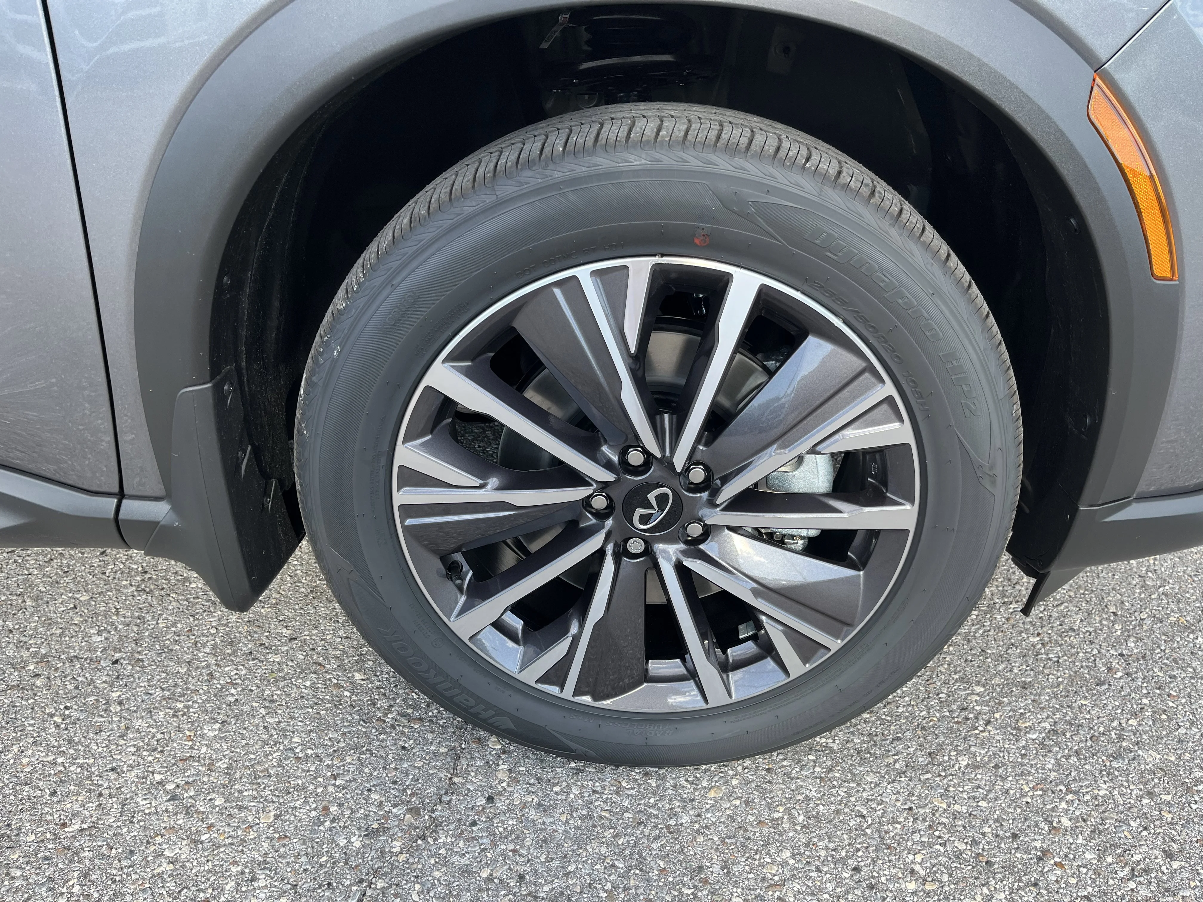 New 2027 Graphite Shadow INFINITI LUXE image 10