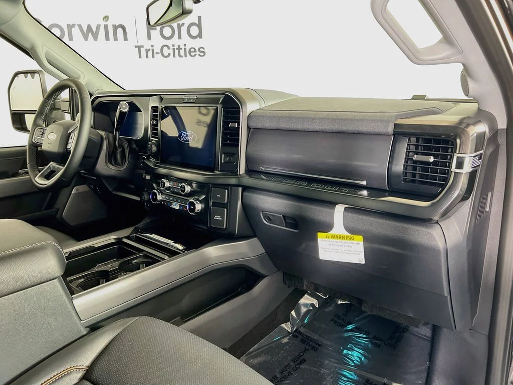 New 2026 Agate Black Metallic Ford Lariat image 30