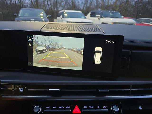 New 2026 Silver Hyundai SE AWD image 17