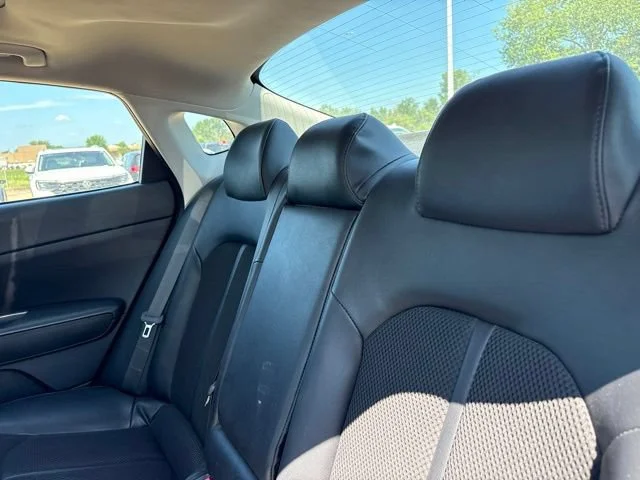 2019 Kia Optima S - Photo 16