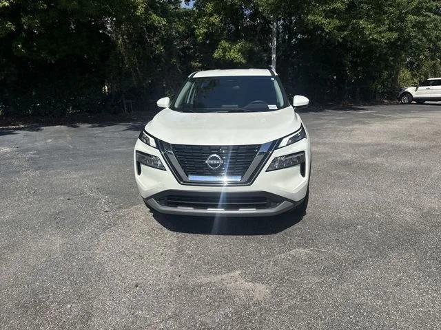 Used 2023 White Nissan SV image 2