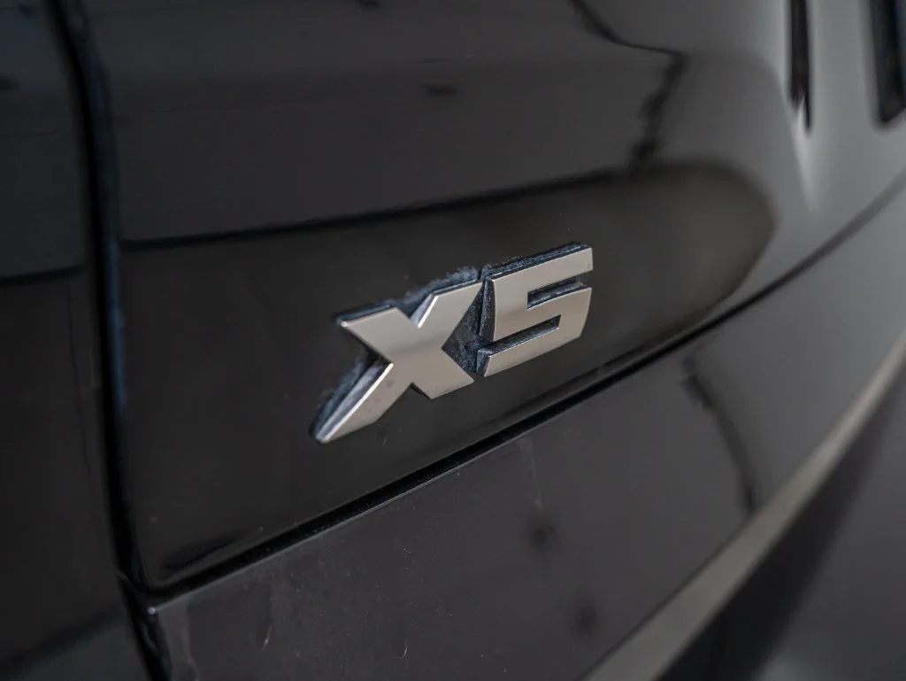 Used 2020 Black Sapphire Metallic BMW M50i image 16