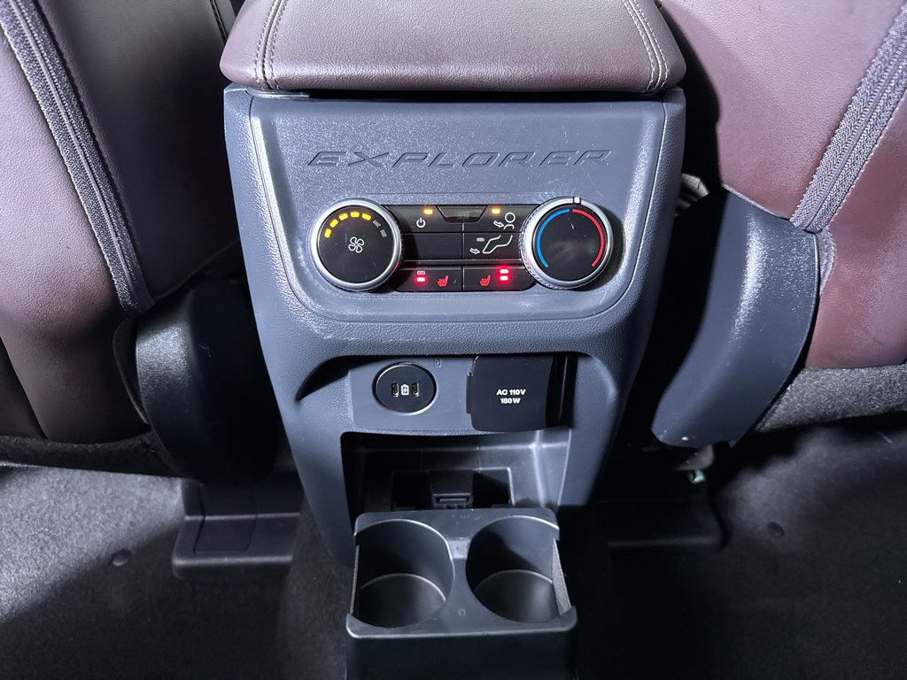 Used 2025 Carbonized Gray Metallic Ford Platinum image 27